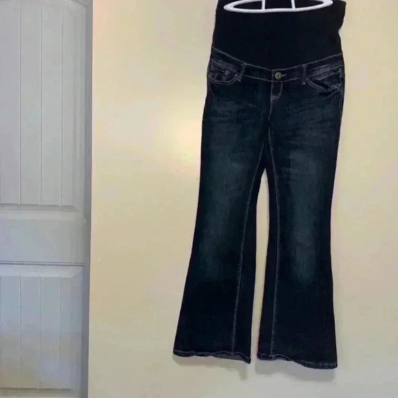 Thyme maternity jeans. Size small. - Picture 1 of 3